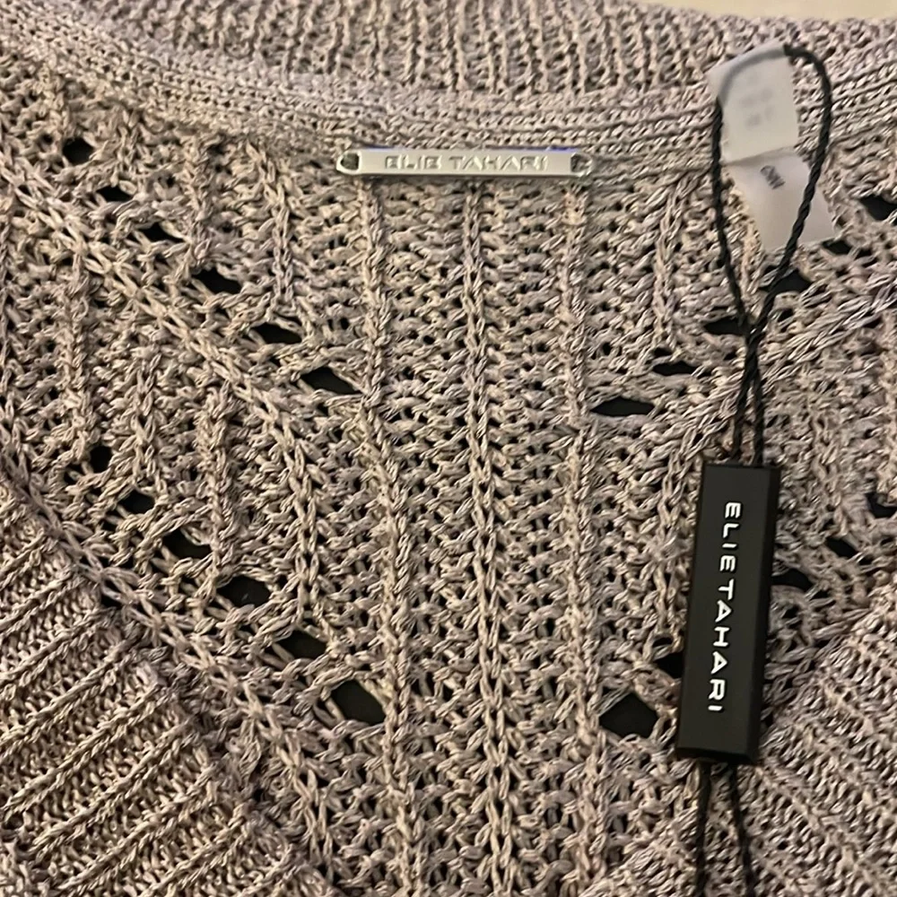 NWT Elie Tahari Pointelle Sweater. Size Large. Light Beige/Sable. - Picture 5 of 7